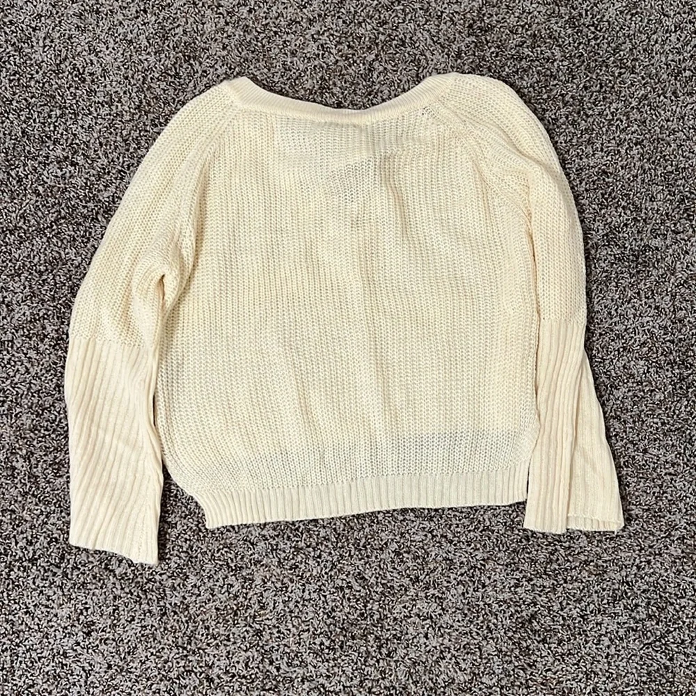 Women’s Ivory Crop Top Sweater size M/L. New with tags - Picture 4 of 5